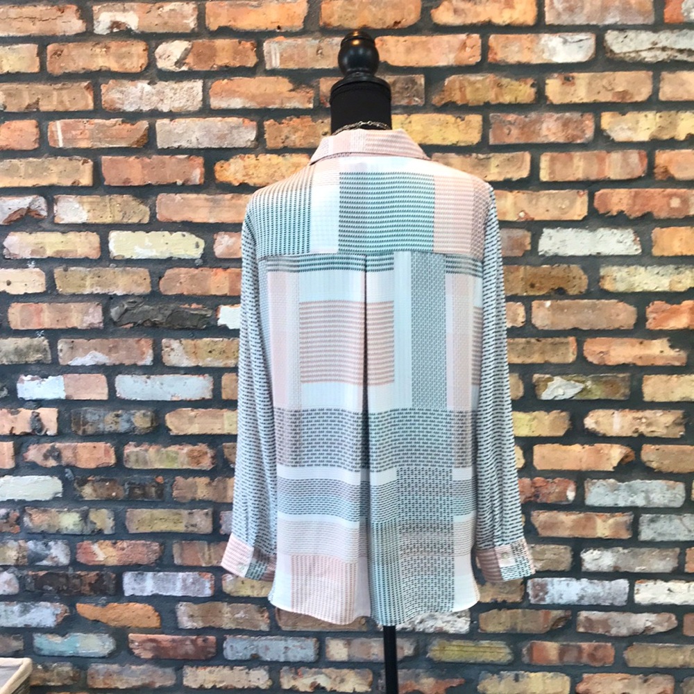 Jones New York - Pink Patterned Dress Button Down Top - Large - Picture 4 of 6